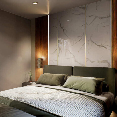 Interior de los [Planos de Casa pequeña Mía] , una recámara con cama king size, cabecero en madera y una pared de acento con paneles de mármol gris veteado, iluminación indirecta y lámpara de pared.